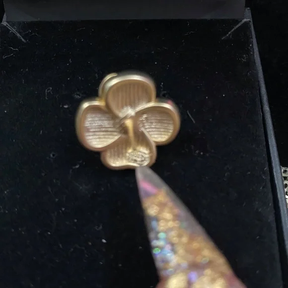 CHANEL Black and Gold Camellia Earrings - Picture 3 of 3